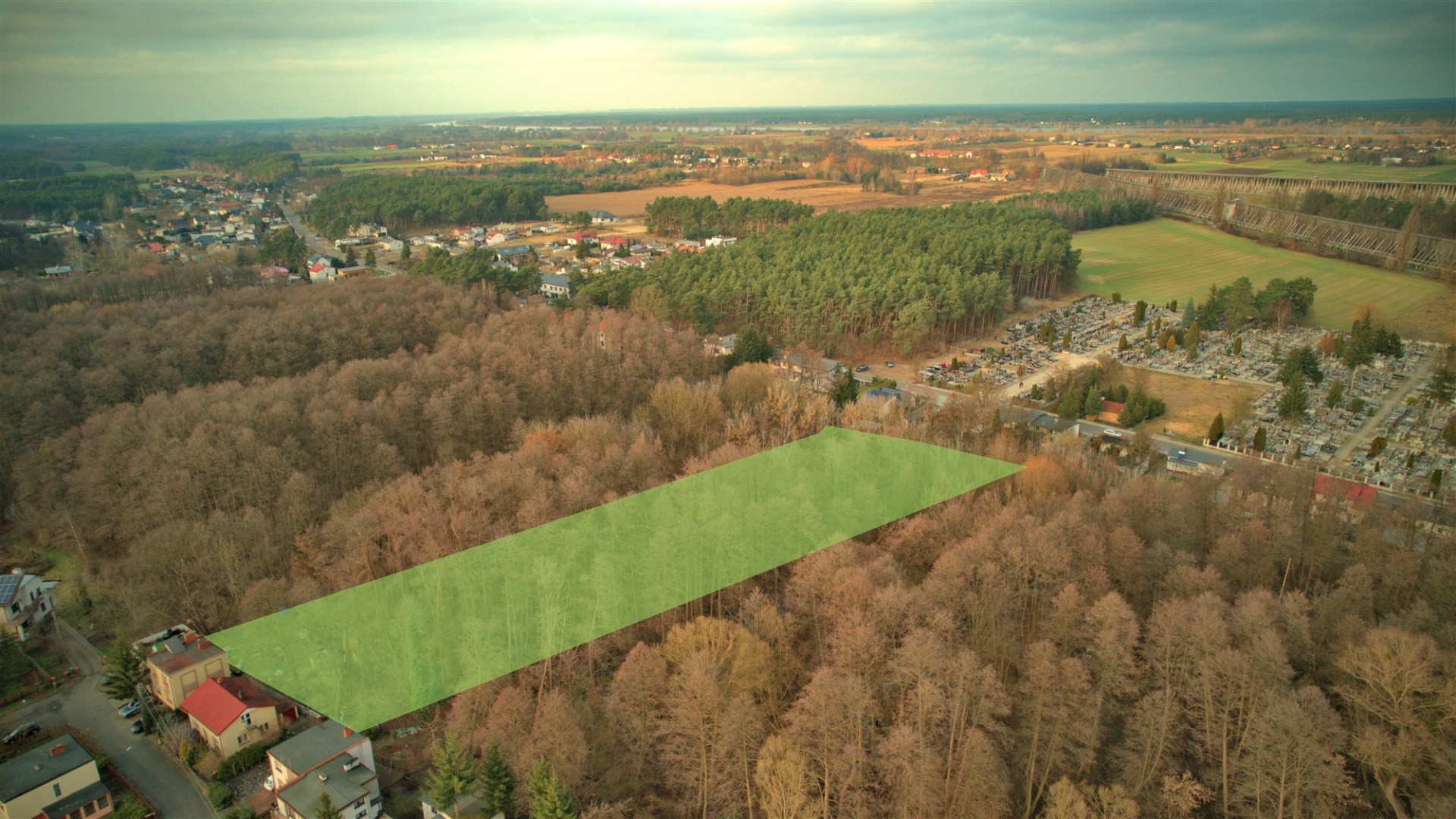 Działka na sprzedaż