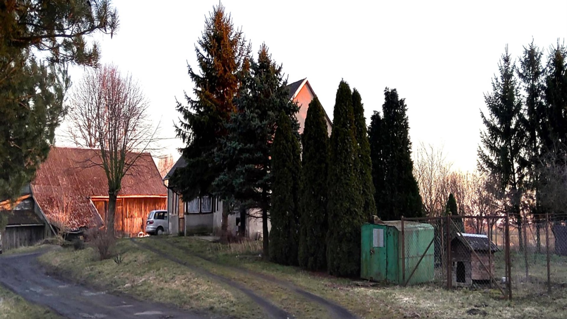 Działka na sprzedaż